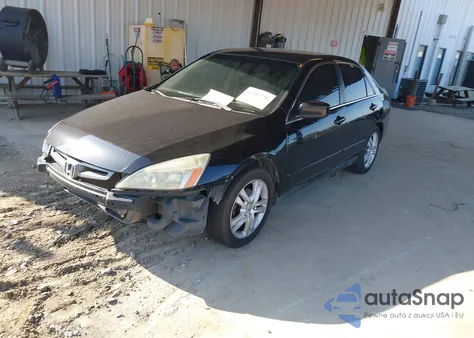 2003 Honda Accord 2.4 Lx z USA, uszkodzony, nr VIN 1HGCM56383A069986